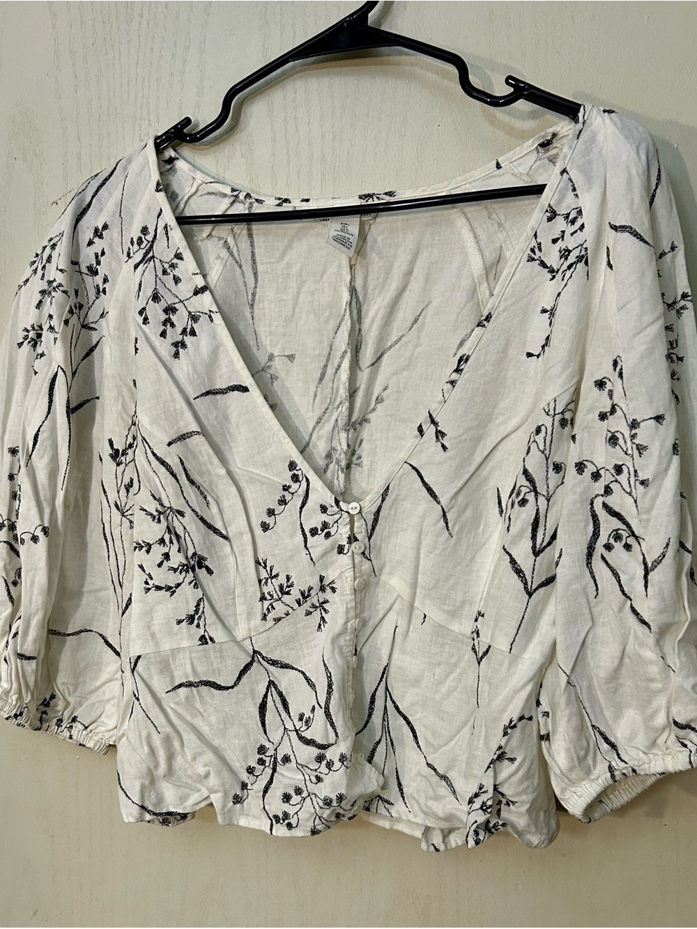 H&M White Black Floral Puff Sleeve Button Front Blouse Size L